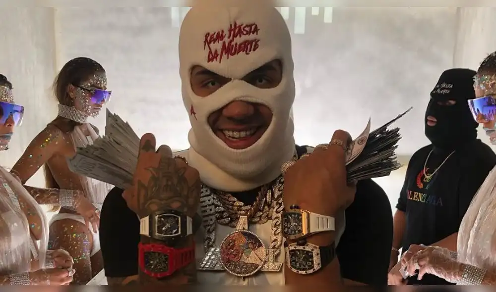 Anuel AA menciona a Dios al ganar premio y usuarios lo tildan de "incoherente"
