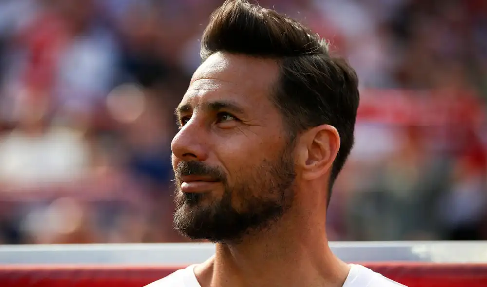 El embajador de Bayern Múnich se pronunció sobre los problemas políticos que atraviesa el país. Foto: EFE