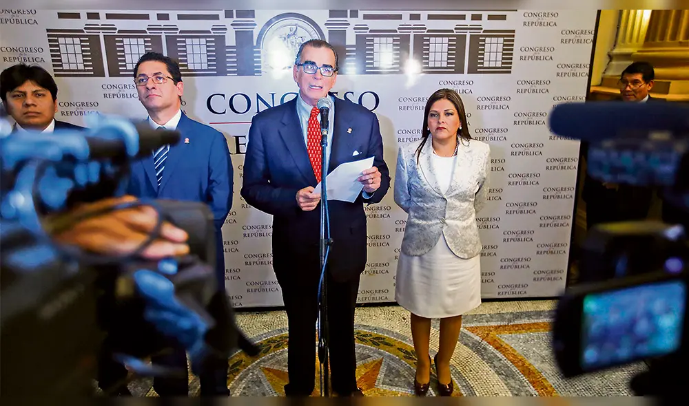 Fujimorismo desesperado: pide la renuncia de Vizcarra Fujimorismo desesperado: pide la renuncia de Vizcarra