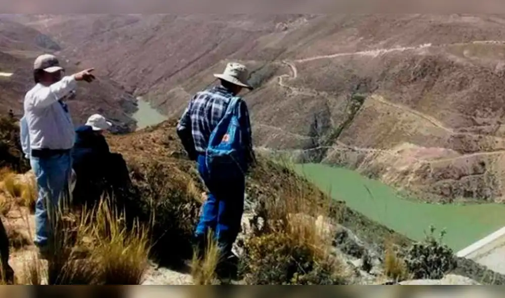 Ministros verifican si existe o no contaminación por obras de Southern. Ministros verifican si existe o no contaminación por obras de Southern.