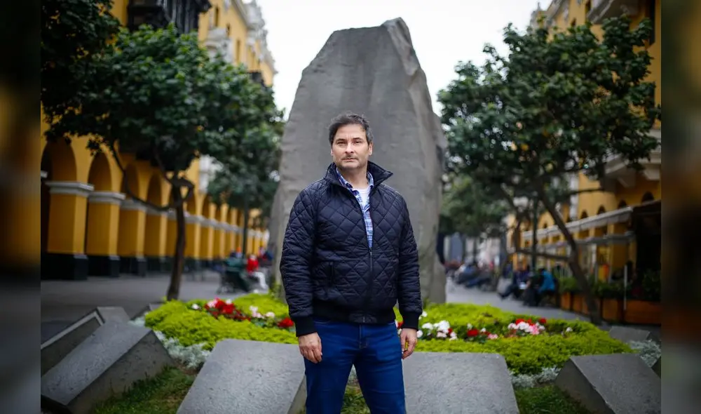 Leonardo Torres Vilar “Se debe hacer que el teatro sea más entretenido”