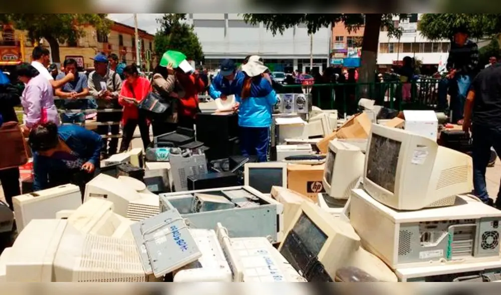 Caída de mujer desde cuarto piso de hotel causa sospecha a la Policía. Caída de mujer desde cuarto piso de hotel causa sospecha a la Policía.