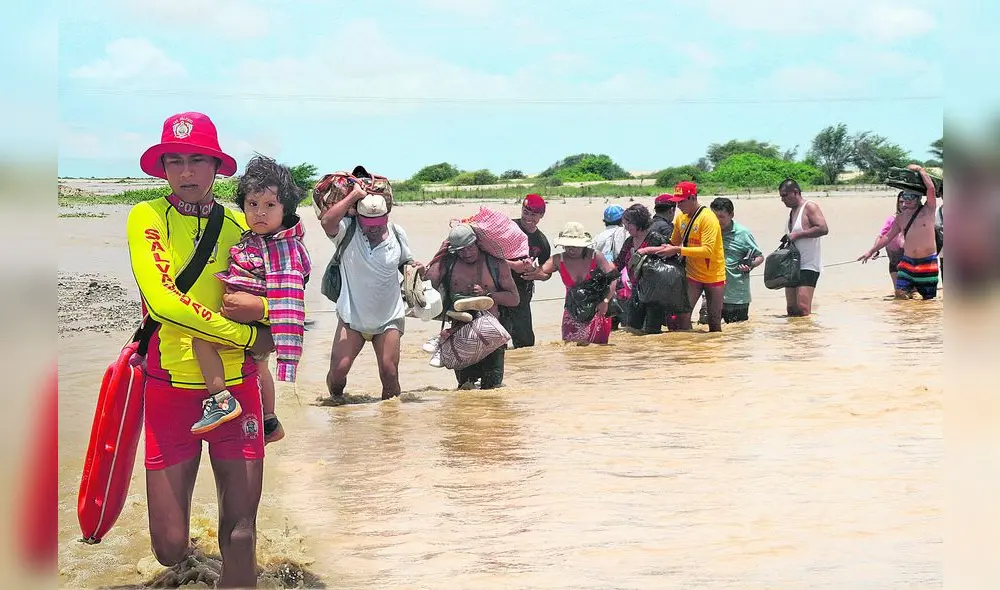 Otro día de fuertes lluvias, desbordes e inundaciones en el norte peruano Otro día de fuertes lluvias, desbordes e inundaciones en el norte peruano