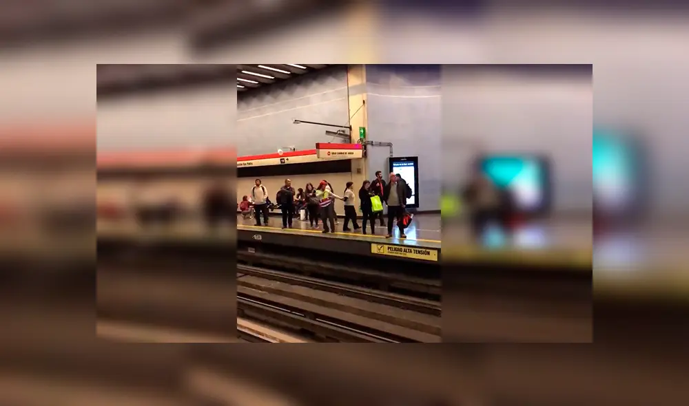 En Facebook, una señora fue captada en el preciso instante que se puso a bailar durante la hora punta.