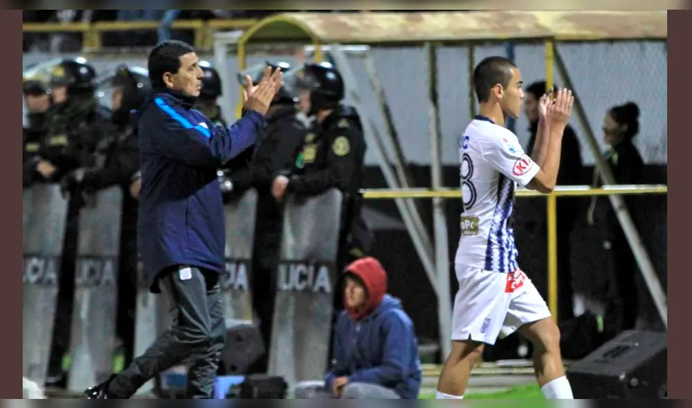 Jaime Duarte seguirá en Alianza Lima ante las propuestas que le formularon. Jaime Duarte seguirá en Alianza Lima ante las propuestas que le formularon.