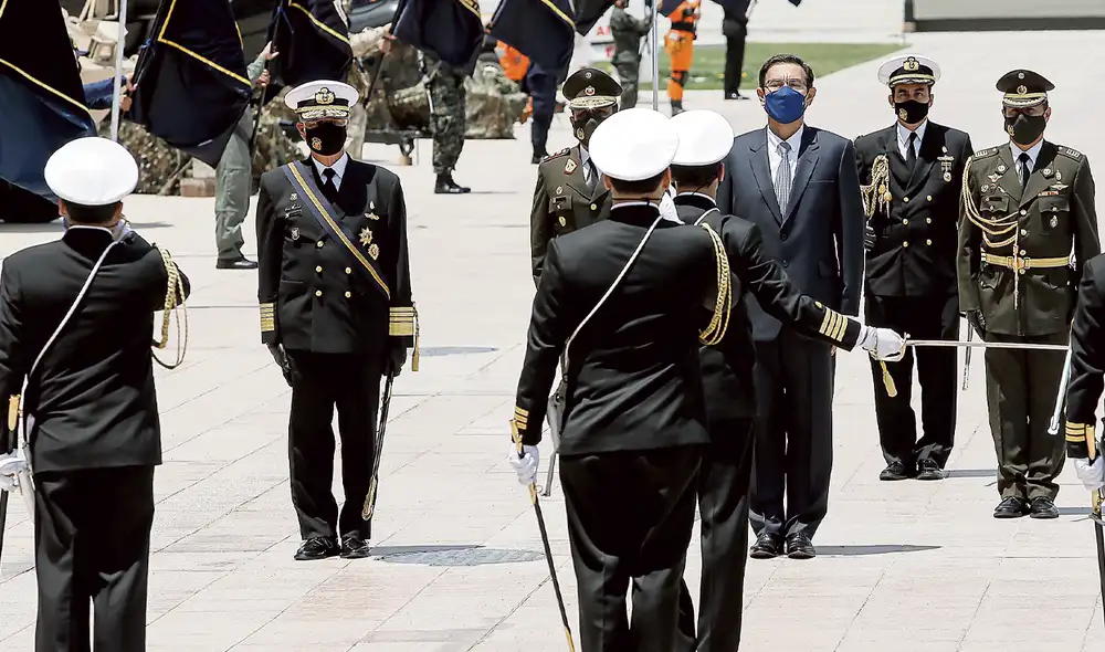 martin vizcarra fuerzas armadas foto: antonio melgarejo
