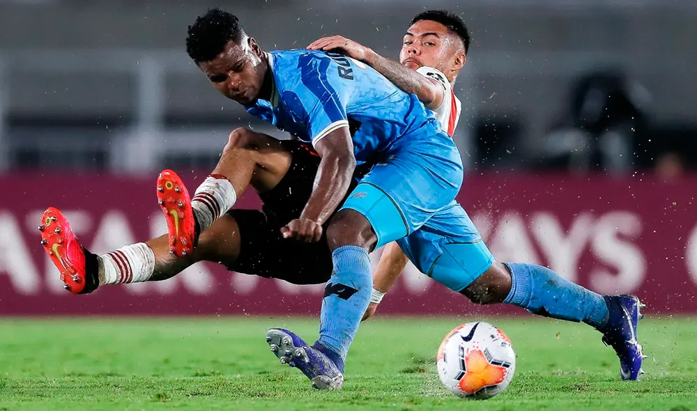 Binacional decidió aplicar la suspensión perfecta a los jugadores. Foto: EFE