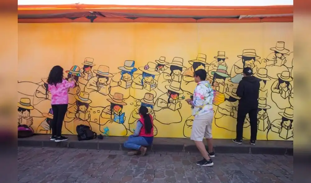 Escolares de Cusco pintan mural de 200 metros sobre la igualdad y la identidad