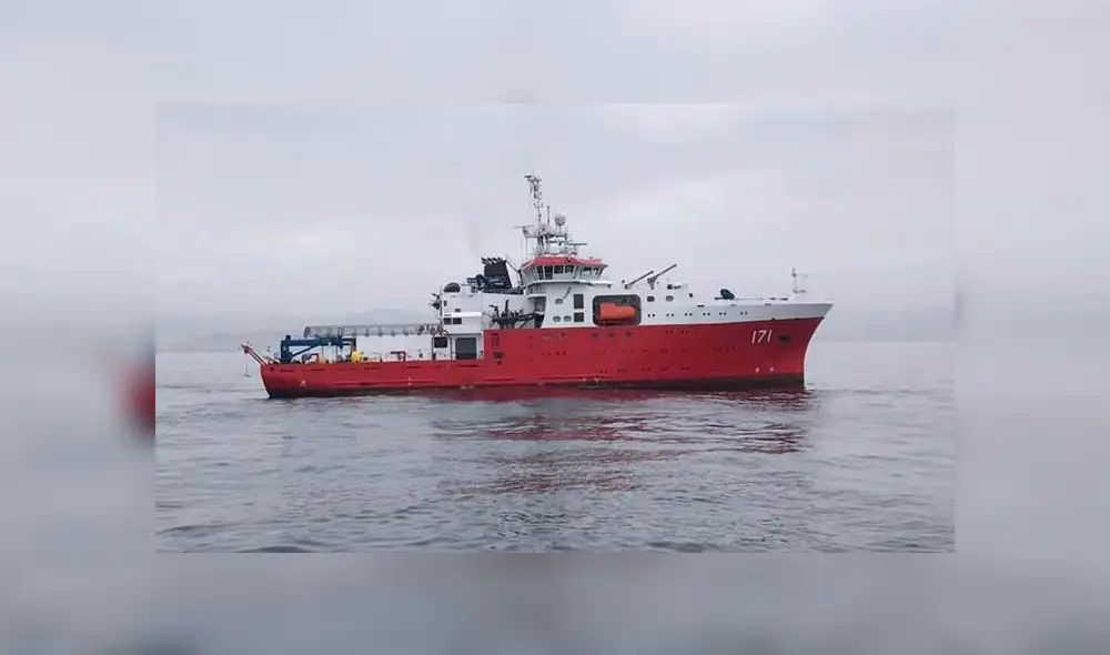 Con buques buscan a tripulantes de ultraligero. Créditos: Marina de Guerra. Con buques buscan a tripulantes de ultraligero. Créditos: Marina de Guerra.