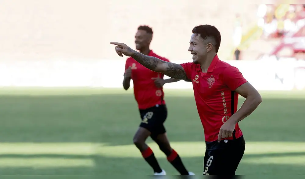 Paolo Fuentes: “Gracias a Dios estoy en la selección, oportunidad que hay que aprovechar”