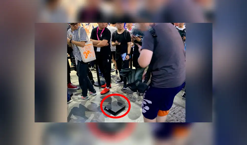 Usuario destruye su PS4 como protesta por un videojuego.