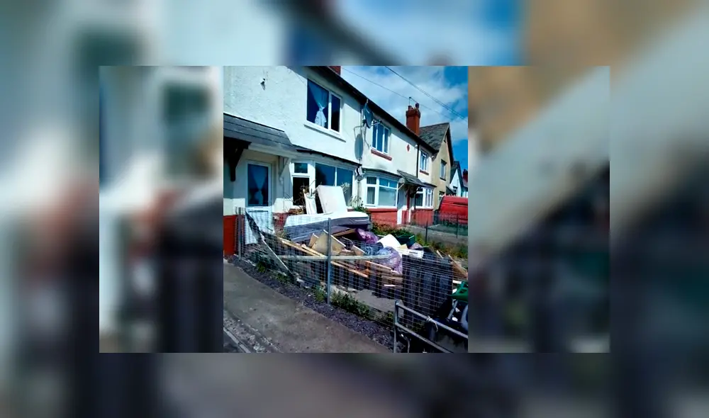 Video es viral en YouTube. Dueños de una empresa de desechos no toleraron ser estafados por una mujer que los había contratado y le regresaron su basura en la puerta de su casa. Fotocaptura: YouTube Video es viral en YouTube. Dueños de una empresa de desechos no toleraron ser estafados por una mujer que los había contratado y le regresaron su basura en la puerta de su casa. Fotocaptura: YouTube