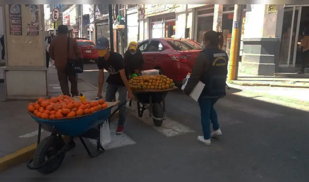 Tomarán medidas contra comercio ambulatorio en el centro de Chiclayo. Tomarán medidas contra comercio ambulatorio en el centro de Chiclayo.