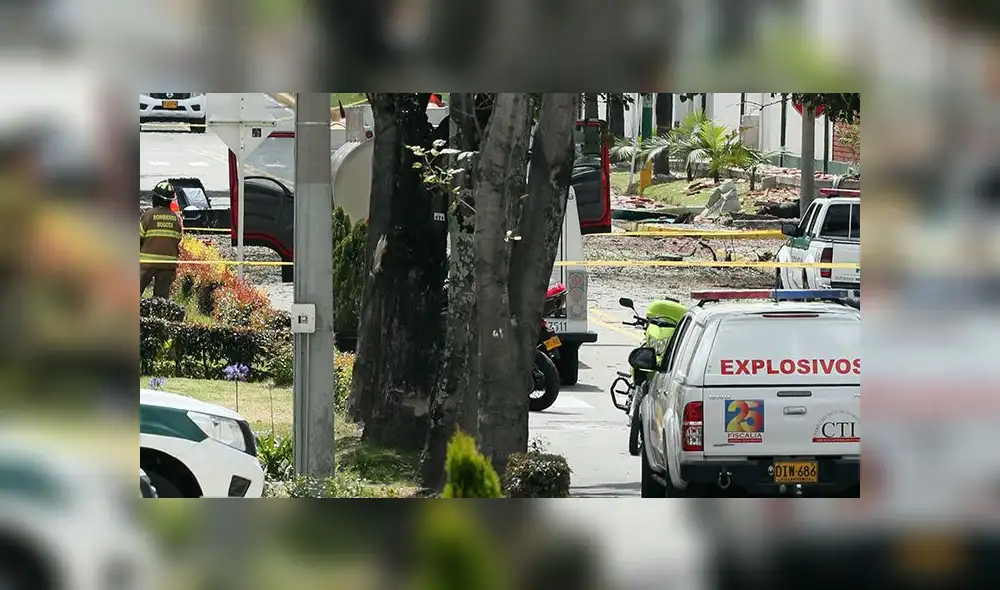 Las primeras imágenes del atentado con coche bomba en escuela policial de Bogotá [FOTOS]