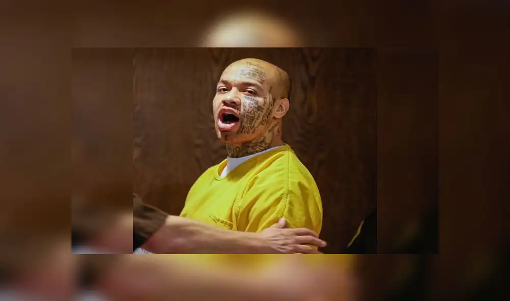 Mujer piensa casarse con asesino serial que se mutiló el miembro viril Mujer piensa casarse con asesino serial que se mutiló el miembro viril