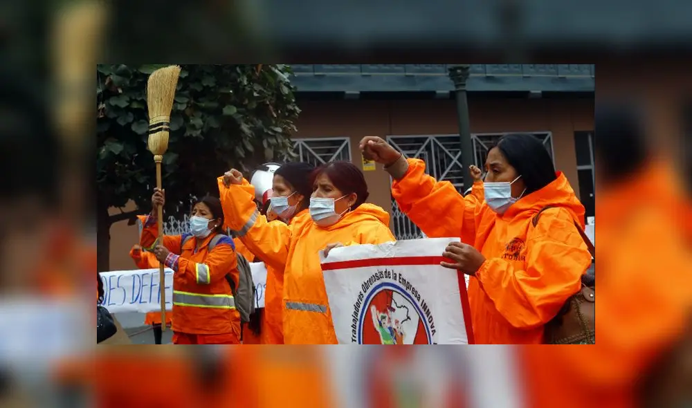 trabajadoras de limpieza publica