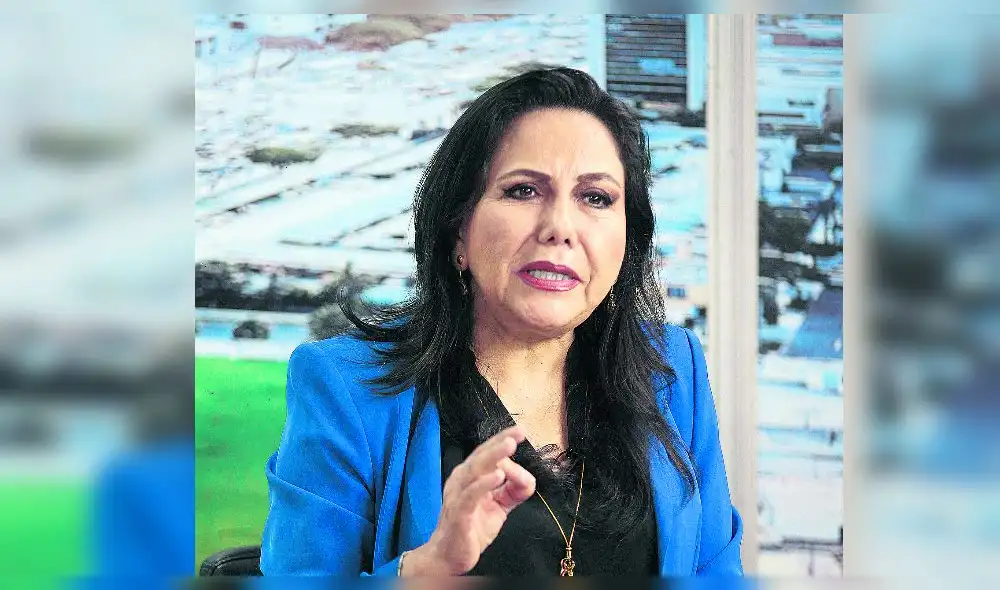Gloria Montenegro: “Martín Vizcarra es el presidente del fujimorismo” Gloria Montenegro: “Martín Vizcarra es el presidente del fujimorismo”