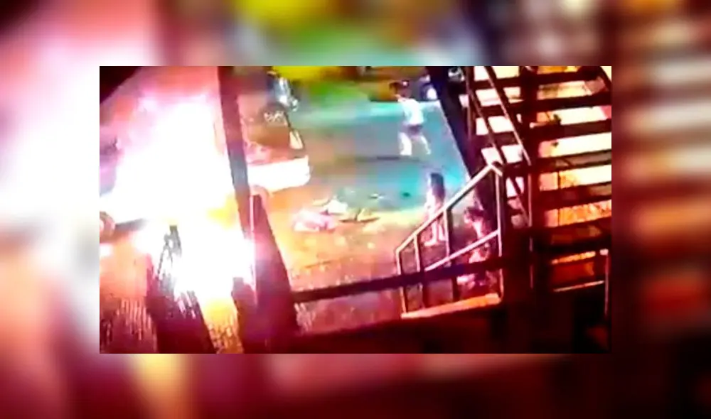 Mujer prendió fuego y mató a su exesposo dentro de una camioneta [VIDEO]