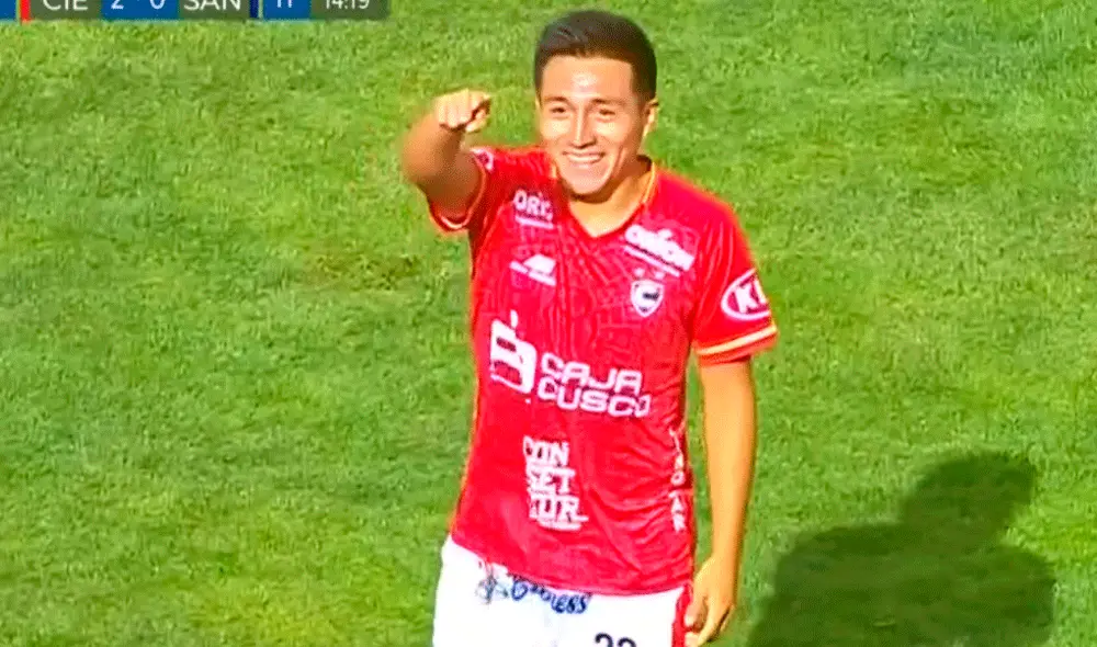 Rudy Palomino convirtió un golazo desde fuera del área y aumentó la ventaja de Cienciano sobre Santos FC. | Foto: Movistar Deportes