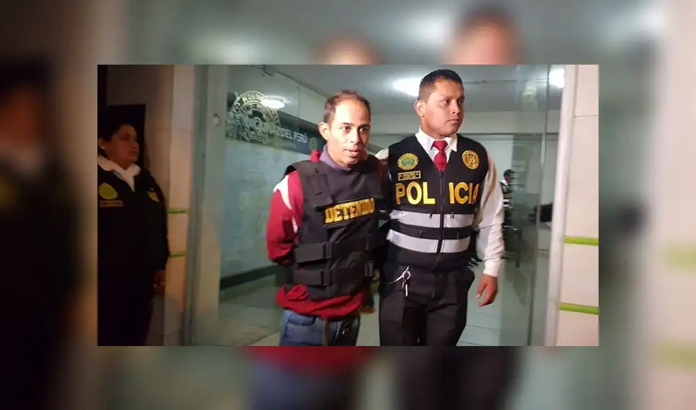 Delincuentes circulaban cerca al centro financiero de Fiori con actitud sospechosa y al negarse a identificarse, la PNP procedió a intervenirlos (Foto: Christian Moreno / Grupo La República) Delincuentes circulaban cerca al centro financiero de Fiori con actitud sospechosa y al negarse a identificarse, la PNP procedió a intervenirlos (Foto: Christian Moreno / Grupo La República)