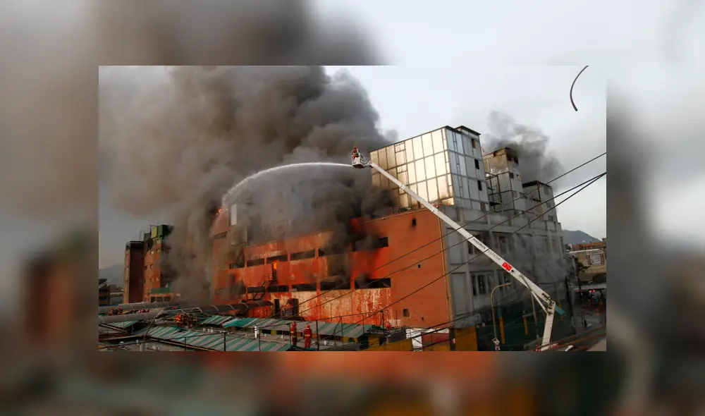 Galería Nicolini debe ser demolida, según peritaje del Colegio de Ingenieros Galería Nicolini debe ser demolida, según peritaje del Colegio de Ingenieros
