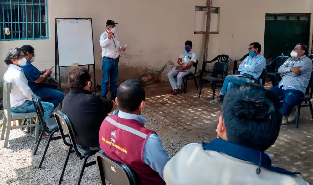 En reunión se trato proyecto de inversión para tecnificar los productos agrícolas. Foto: Gerencia Regional de Agricultura.