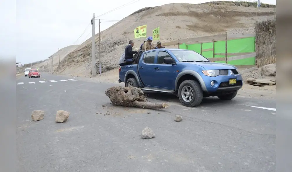 Tía María: pobladores se movilizaron en protesta al proyecto minero Tía María: pobladores se movilizaron en protesta al proyecto minero