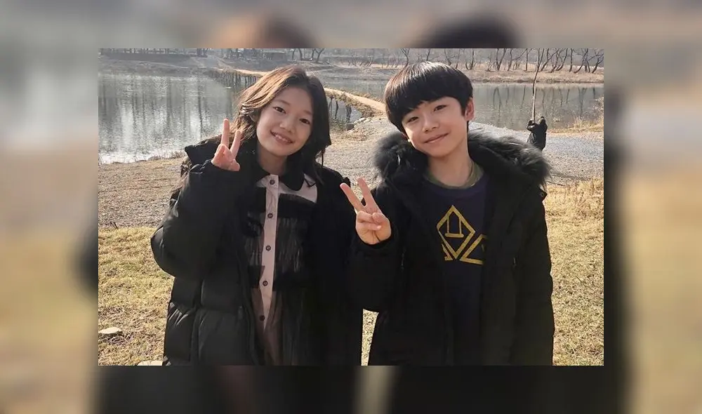 En It’s okay to not be okay, Moon Woo Jin interpreta a Moon Kang Tae de niño y Kim Soo In a Go Moon Young.  Crédito: Instagramq