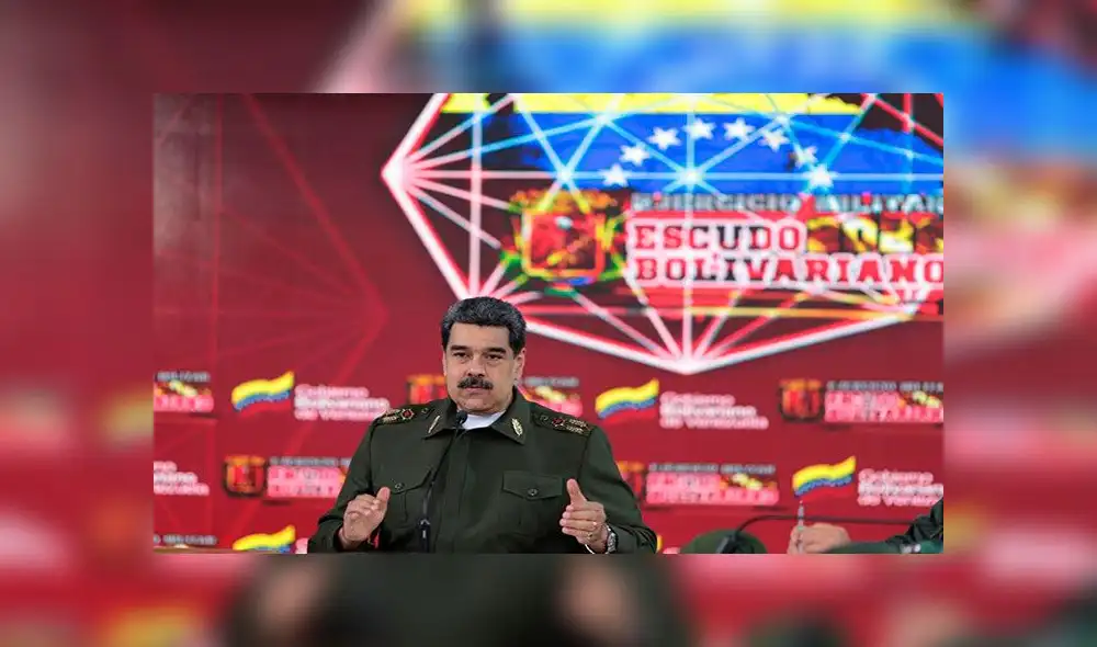 "Eso de andar en ‘besuqueaderas’ y abrazos vamos a dejarlo para después", dijo Nicolás Maduro. Foto: Prensa Miraflores (EFE)