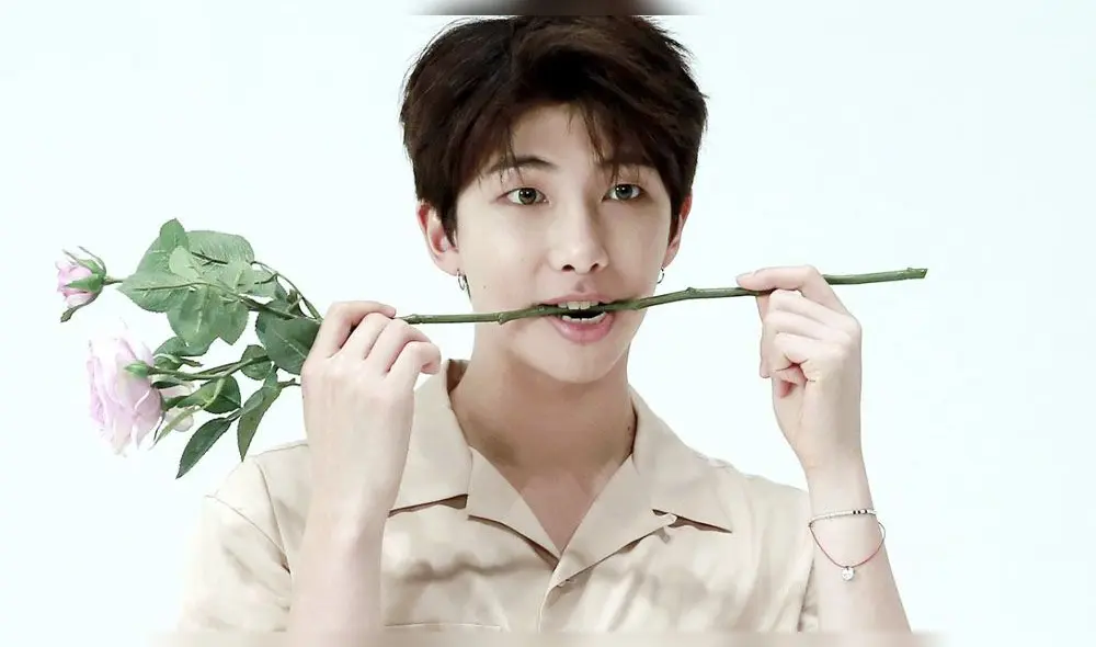 Desliza para ver más fotos de Kim Namjoon de BTS.