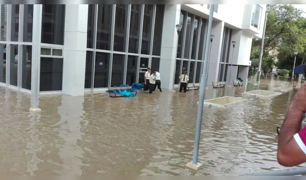 Población de Piura exige sanción para autoridades por falta de previsión ante inundación de la ciudad [VIDEO]
