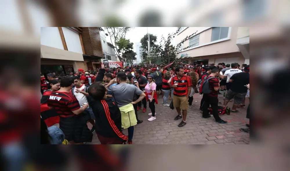 Hinchas de Flamengo en Lima siguen celebrando la obtención de la Copa Libertadores [FOTOS Y VIDEO]