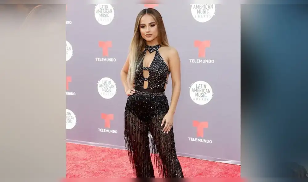 Latin AMAs 2018: Becky G enamoró al mundo con traje trasnsparente [FOTOS]