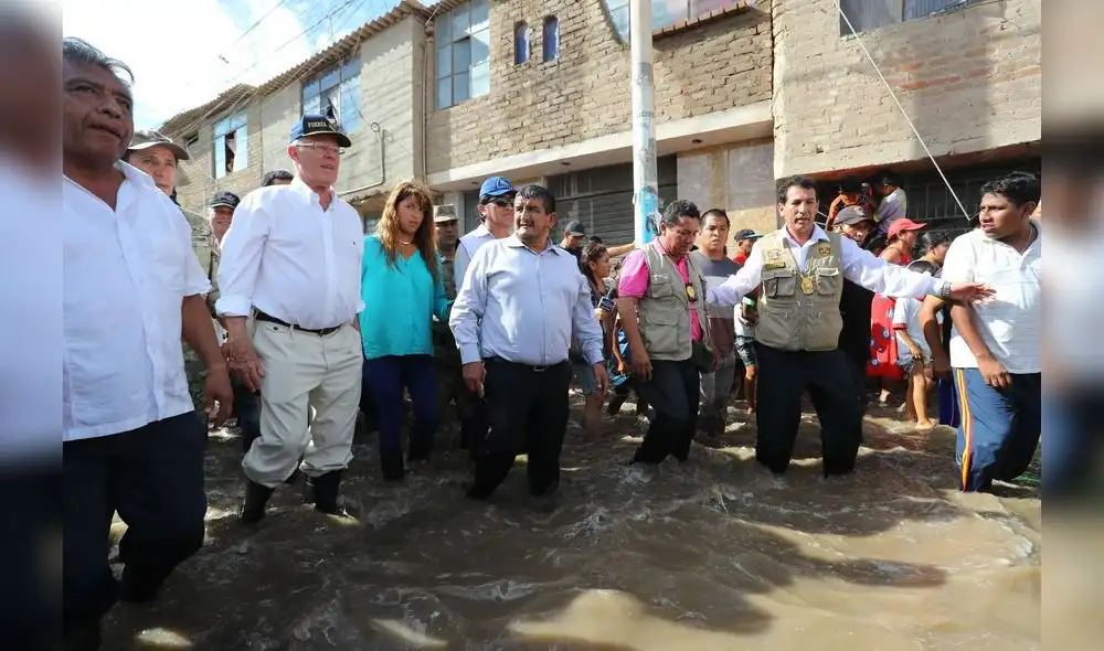 Kuczynski llegó a Chiclayo para supervisar zonas afectadas por las lluvias | VIDEO