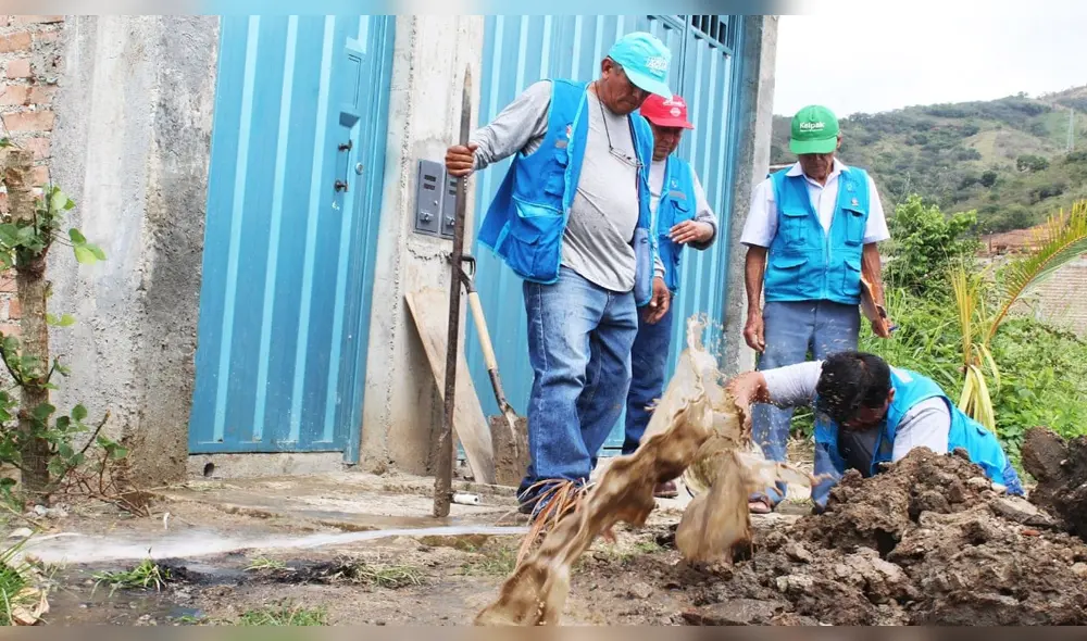 Personal de la EPS procedió al corte del servicio en los predios. Personal de la EPS procedió al corte del servicio en los predios.