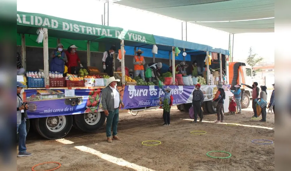 Es el primer mercado rodante en Arequipa. Es el primer mercado rodante en Arequipa.