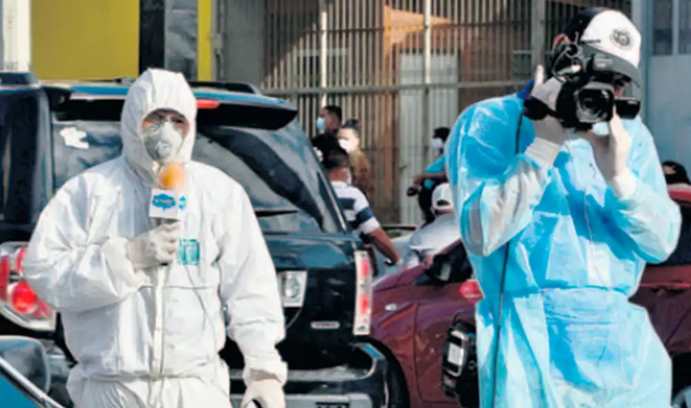1. Trabajo. La misión de informar no sabe de barreras. Hay mucho esfuerzo, pero se necesita el debido apoyo. (Foto: AFP) 1. Trabajo. La misión de informar no sabe de barreras. Hay mucho esfuerzo, pero se necesita el debido apoyo. (Foto: AFP)