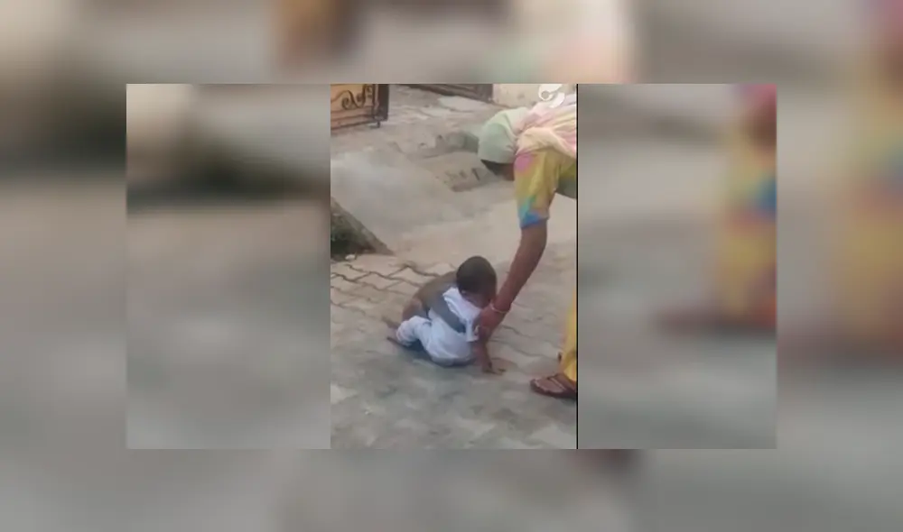 En Facebook, un pequeño mono no quiso que la madre de un pequeño los separe e hizo lo imposible. En Facebook, un pequeño mono no quiso que la madre de un pequeño los separe e hizo lo imposible.