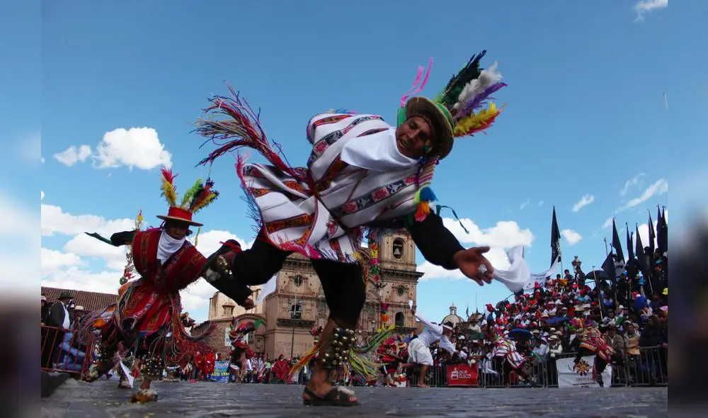 Cusco: Universidad Global y 22 institutos bailaron por el mes jubilar de la ciudad imperial [FOTOS]