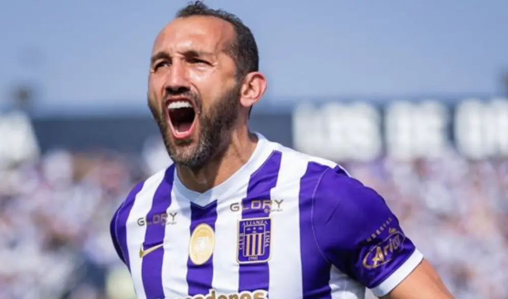 Hernán Barcos demostró su buen corazón al tener un buen gesto con la niñera de sus hijos. Foto: Alianza Lima Fans/Instagram