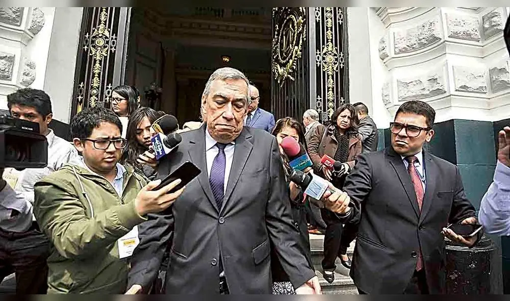 11-09-2019 JAVIER QUISPE ARCASI LA COMISION DE FISCALIZACION DEL CONGRESO SON SU PRESIDENTE SEGUNDO TAPIA CONVOCO AL CONTRALOR D ELA REPUBLICA NELSON SHACK PARA BRINDAR UN INFORME ORAL SOBRE EL CASO CHINCHERO, ASI COMO TAMBIEN SE CITO AL HERMANO DEL PRESIDENTE DE LA REPUBLICA CESAR VIZCARRA QUIEN A LA TERCERA VEZ DE SER CITADO ASISTIO AL CONGRESO JUNTO A SU ABOGADO EDUARDO NUÑEZ. MIENTRA SE DESARROLLABA EL PLENO DEL CONGRESO.
11-09-2019 JAVIER QUISPE ARCASI LA COMISION DE FISCALIZACION DEL CONGRESO SON SU PRESIDENTE SEGUNDO TAPIA CONVOCO AL CONTRALOR D ELA REPUBLICA NELSON SHACK PARA BRINDAR UN INFORME ORAL SOBRE EL CASO CHINCHERO, ASI COMO TAMBIEN SE CITO AL HERMANO DEL PRESIDENTE DE LA REPUBLICA CESAR VIZCARRA QUIEN A LA TERCERA VEZ DE SER CITADO ASISTIO AL CONGRESO JUNTO A SU ABOGADO EDUARDO NUÑEZ. MIENTRA SE DESARROLLABA EL PLENO DEL CONGRESO.