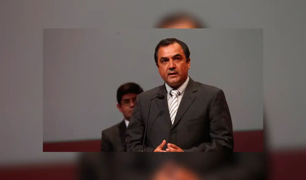 Carlos Oliva juró como nuevo ministro de Economía