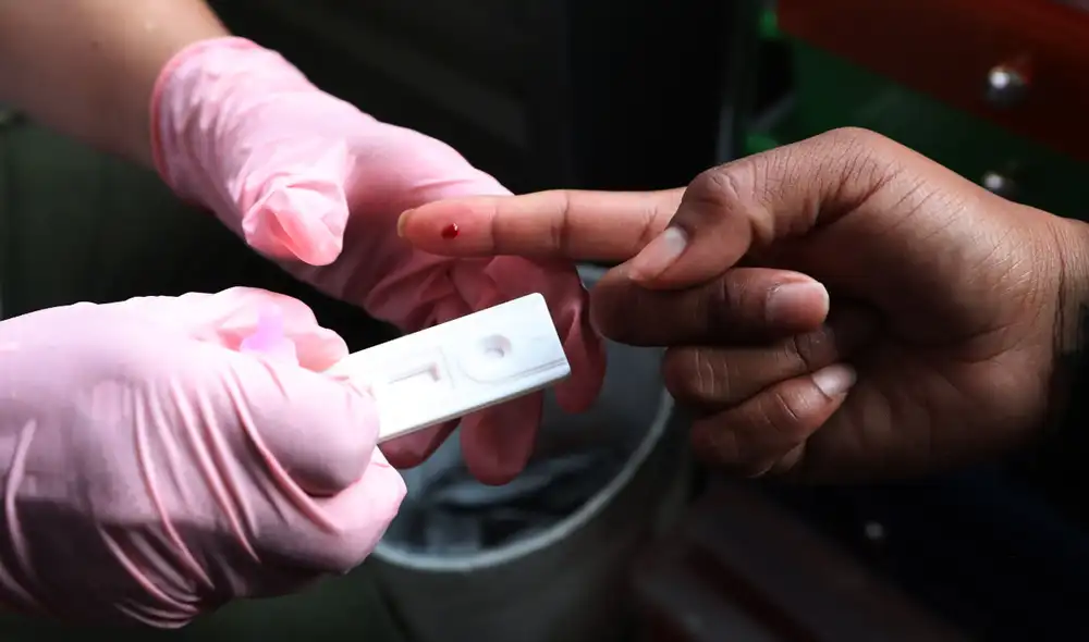 En el Perú alrededor de 87.000 personas han sido diagnosticadas con VIH. Foto: EFE