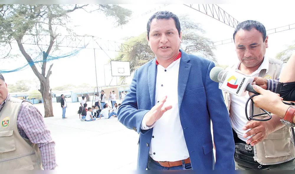 Autoridad regional de Piura apoya la ampliación del toque de queda por desacato de los ciudadanos. Autoridad regional de Piura apoya la ampliación del toque de queda por desacato de los ciudadanos.
