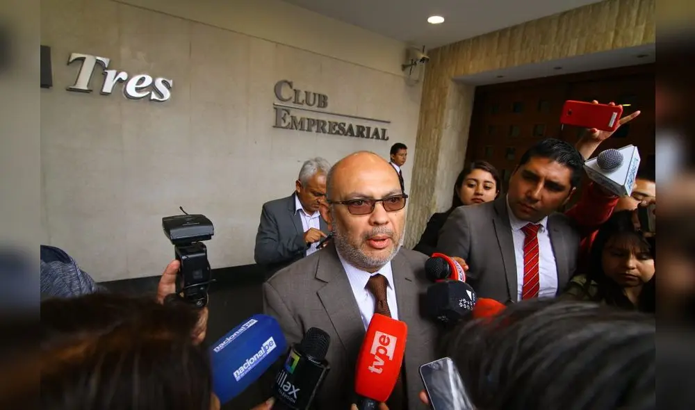 Keiko Fujimori: fiscal José Domingo Pérez allanaron oficinas de la Confiep Keiko Fujimori: fiscal José Domingo Pérez allanaron oficinas de la Confiep