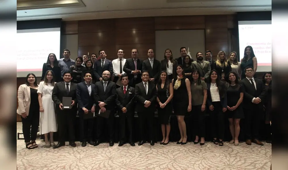 Universidad de San Martín de Porres homenajeó a los egresados del Diplomado: Principles and Practice of Clinical Research, desarrollado en convenio con la Universidad de Harvard. Universidad de San Martín de Porres homenajeó a los egresados del Diplomado: Principles and Practice of Clinical Research, desarrollado en convenio con la Universidad de Harvard.