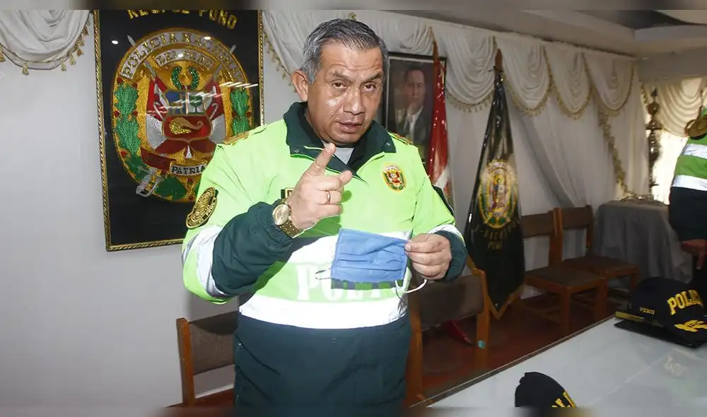 El general Lara reemplaza a Adolfo Valverde, quien fue retirado por compras irregulares en Puno. El general Lara reemplaza a Adolfo Valverde, quien fue retirado por compras irregulares en Puno.