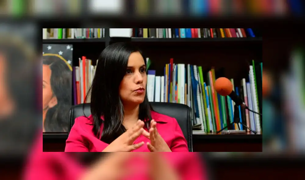 Mendoza critica proyecto del Apra y APP: “Solo creen en sus faenones y negociazos”