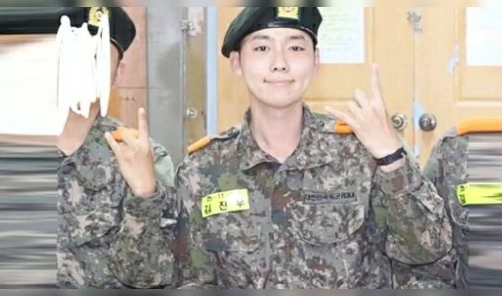 Deslice para ver más fotos de Jinwoo y Seunghoon de WINNER.