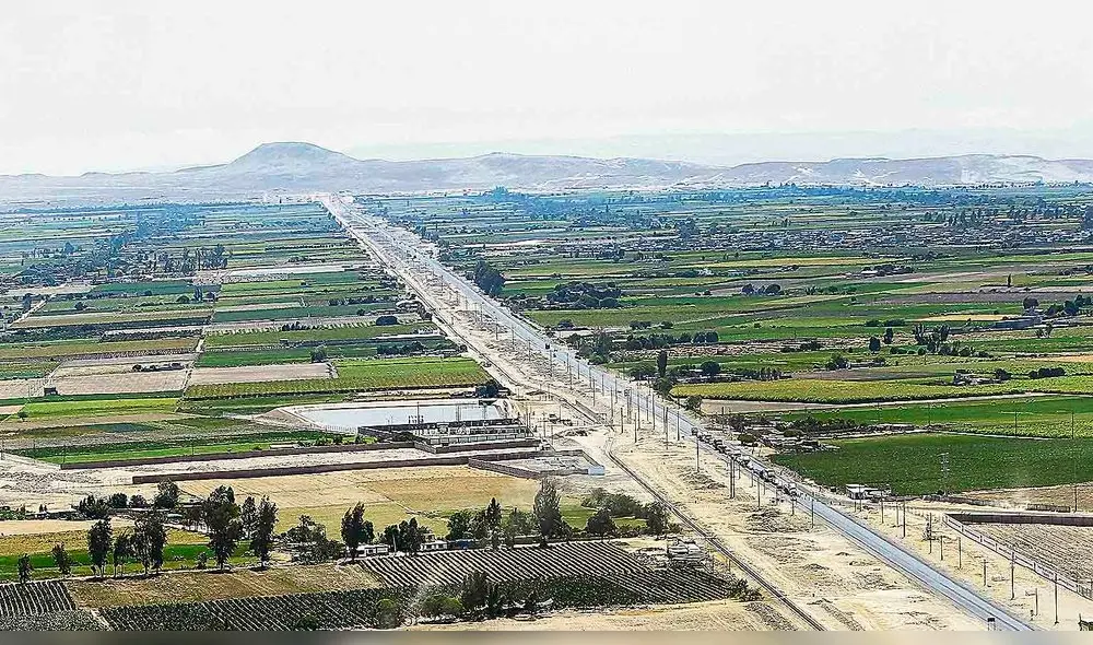 Valdivia. "¿Dónde está el informe de más de cinco páginas sobre que parcelas de 200 hectáreas garantizan desarrollo?", dice jefe de PSI. Valdivia. "¿Dónde está el informe de más de cinco páginas sobre que parcelas de 200 hectáreas garantizan desarrollo?", dice jefe de PSI.